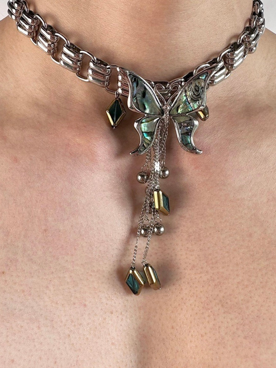 Luxe Flutter: Vintage Tassel Collarbone Necklace from Punk Butterfly Light Luxury Collection