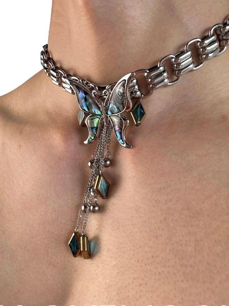 Luxe Flutter: Vintage Tassel Collarbone Necklace from Punk Butterfly Light Luxury Collection